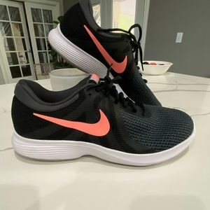 Nike Revolution women’s running shoes women’s size 12